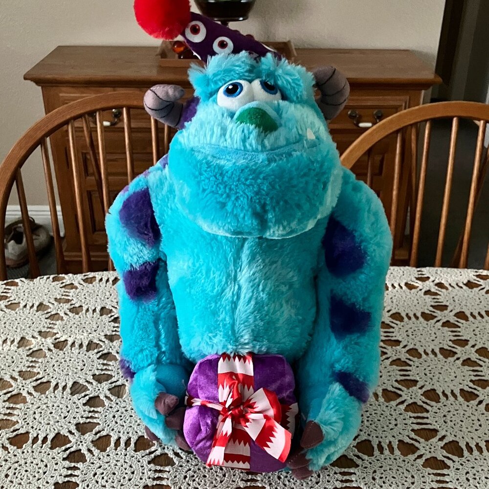 HTF!! 2014 Gemmy Disney Monsters, Inc. Large 18” Plush Birthday Sulley